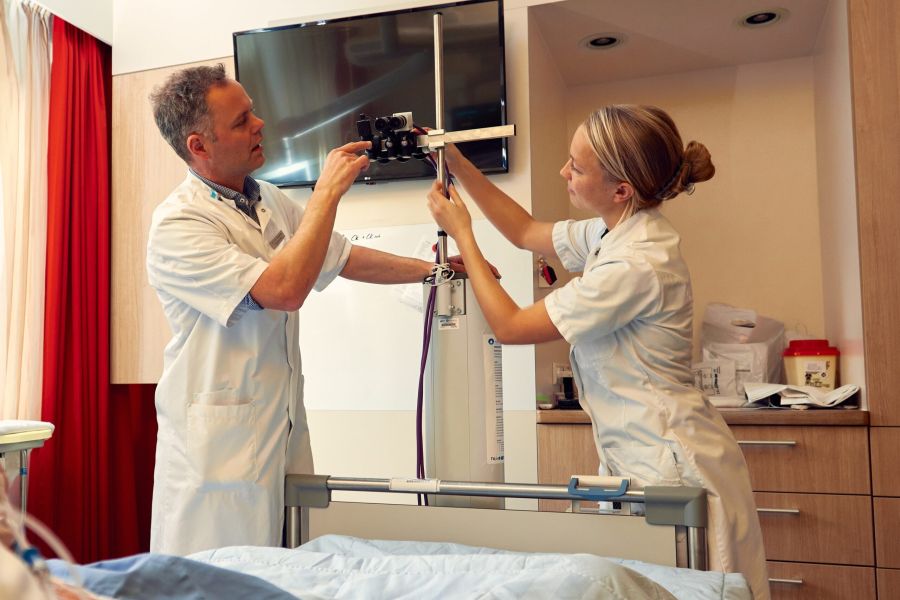 Cameratechnologie en AI voorspellen complicaties bij hartpatiënten